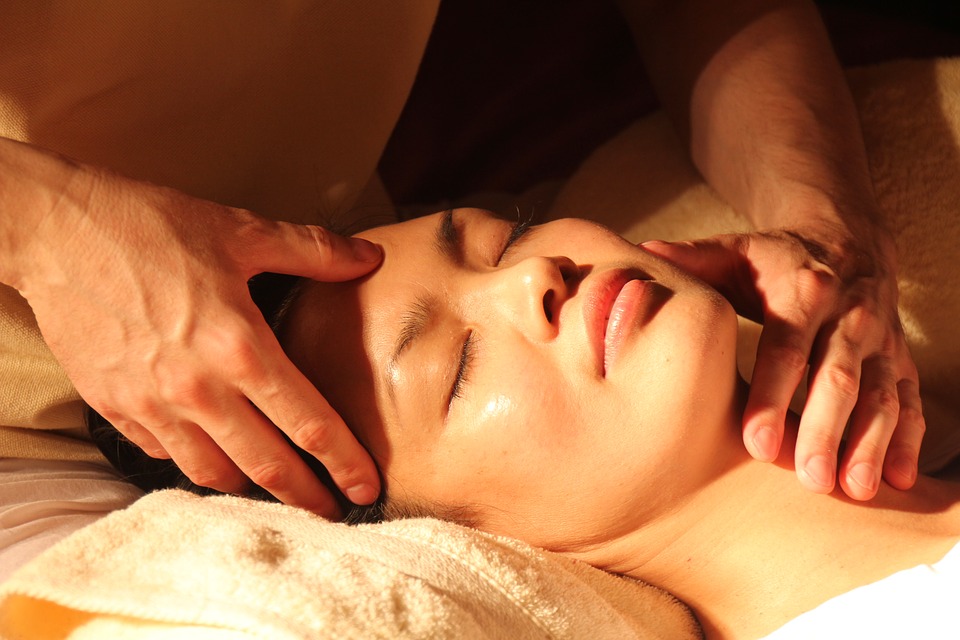 I massaggi della scuola orientale: dal Tui Na al Thai